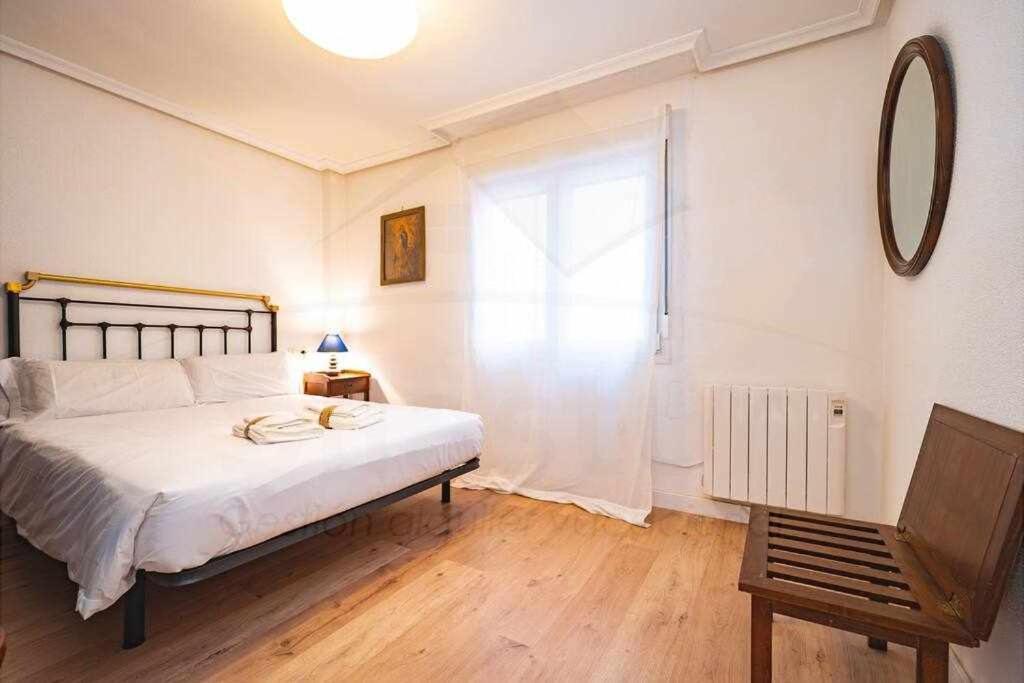 La Capilla Apartamento Oviedo Buitenkant foto